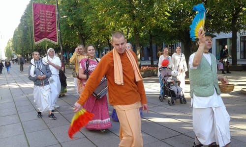 Harinama!
